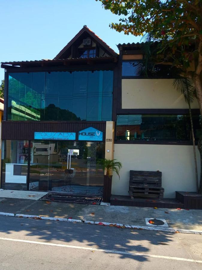 Pousada Bravo House Balneario Camboriu Exterior foto